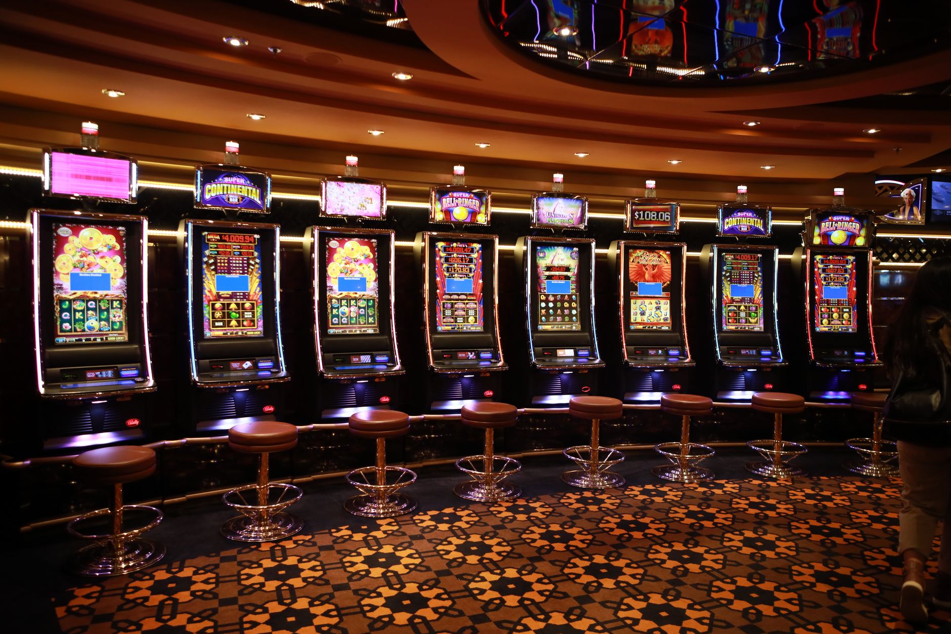 Rassemblement des employés des casinos devant le Parlement