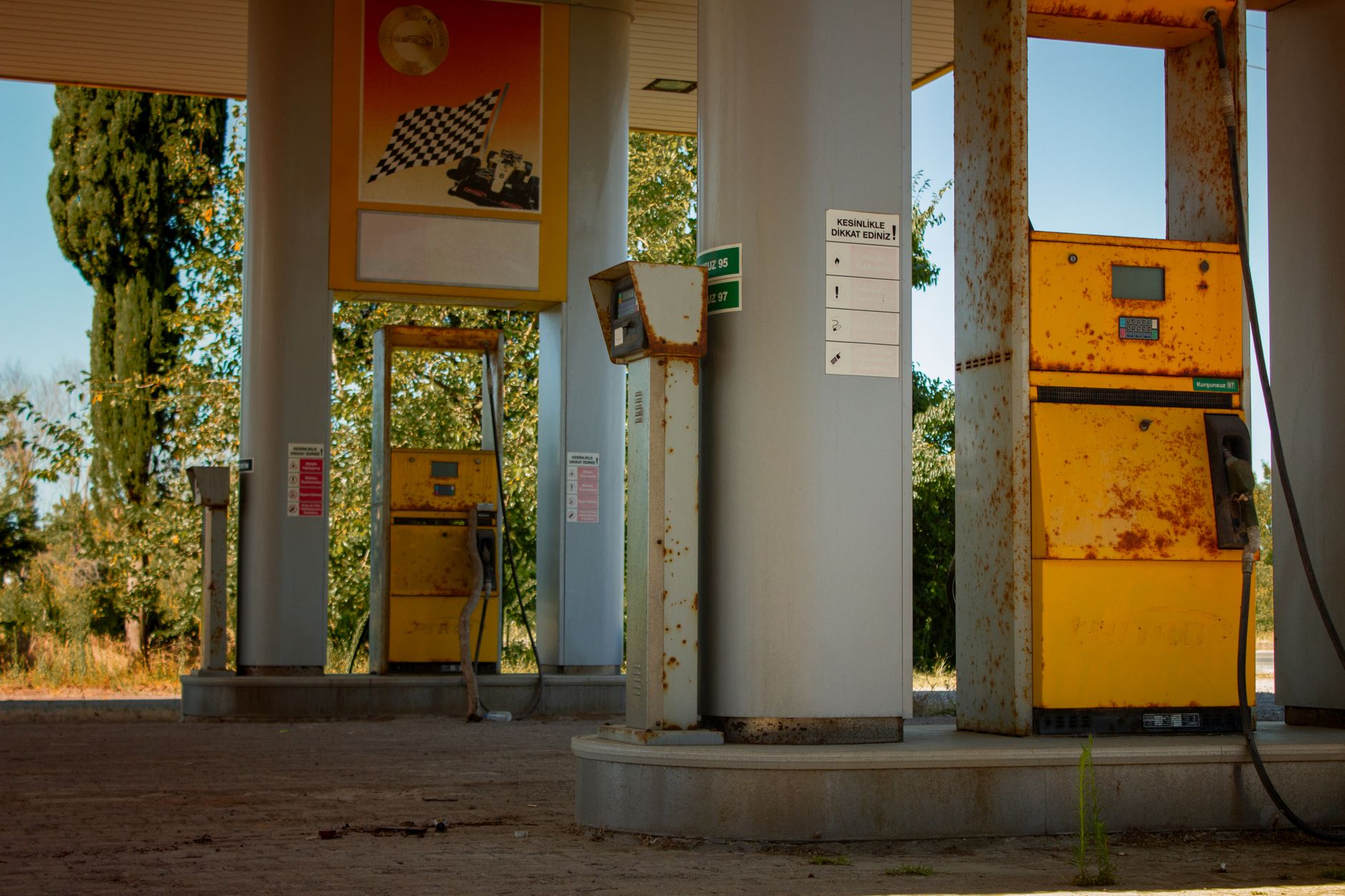 Minister of Commerce Responds to Rising Fuel Prices