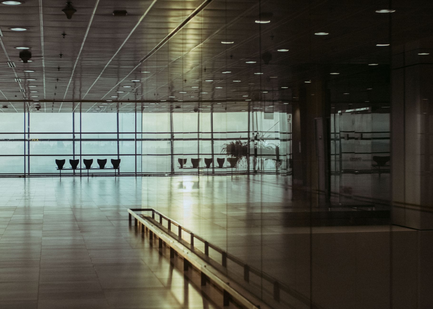 Interception de quatre individus à l&rsquo;aéroport SSR pour blanchiment d&rsquo;argent